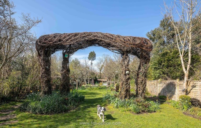 In Conversation with Louise Hardy &#038; Nick Barr of Dacres